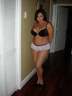 horny New Castle woman looking for horny men